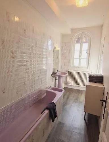 Bouchardine - Centre - Parking Gratuit - Hospices ゲストハウス ボーヌ